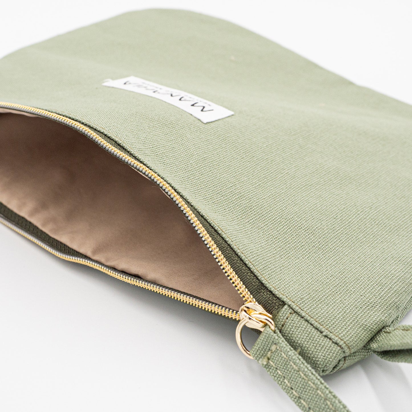 Pochette brodée - Super maîtresse trop trop chouette