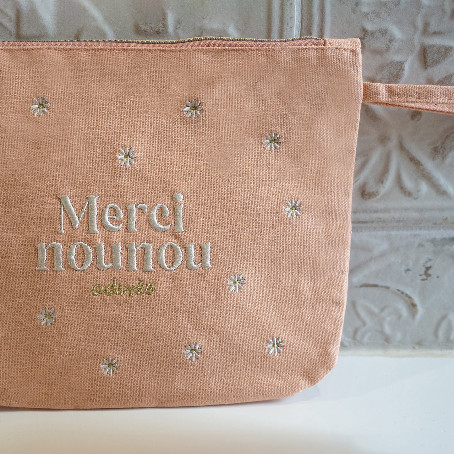 Pochette brodée - Merci nounou adorée