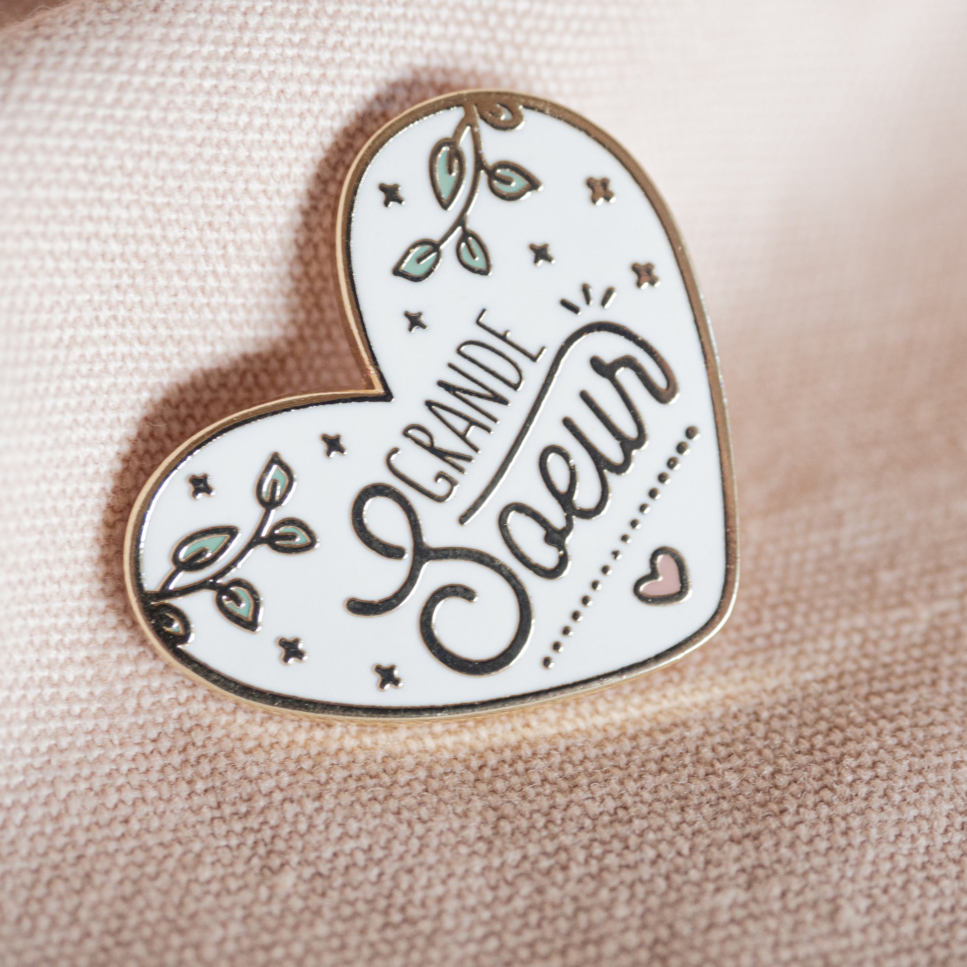 Pin's - Grande soeur - Manahia