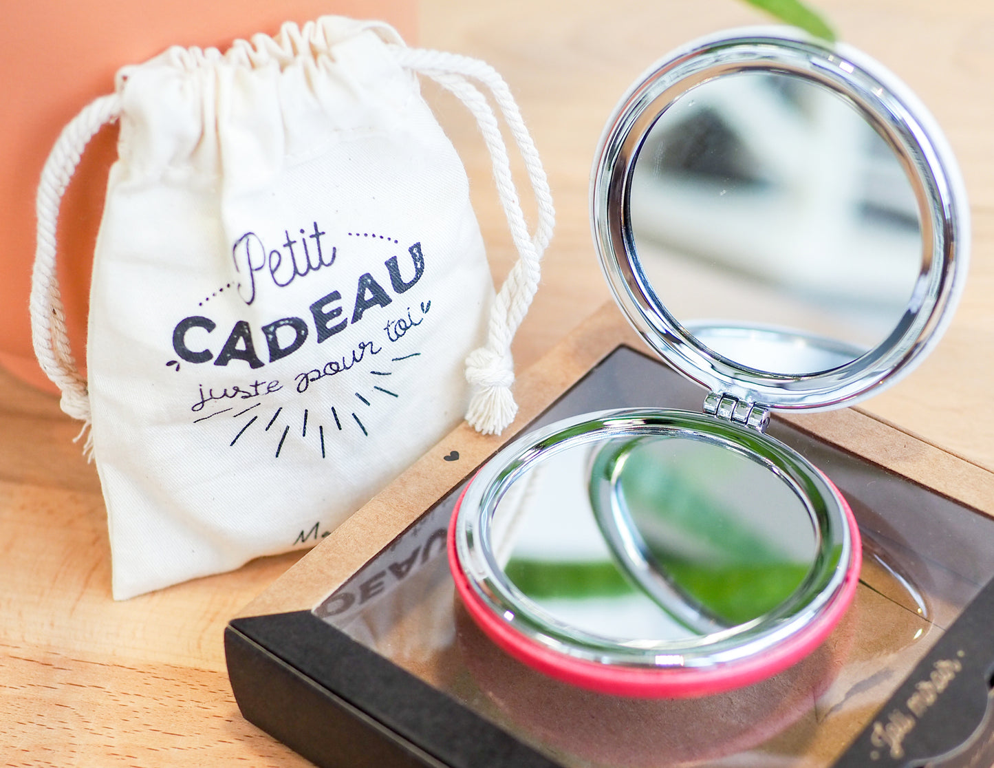 Miroir - Témoin fantastique - Manahia