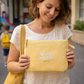 Pochette brodée ATSEM – Atsem adorée, merci – pochette coton – cadeau ATSEM – fin d’année scolaire